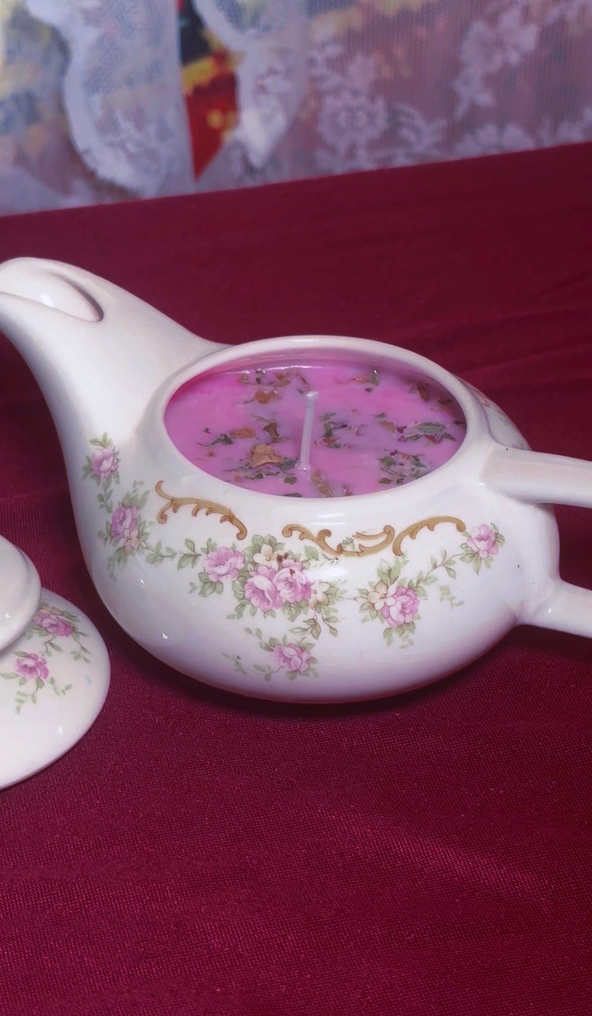 'Unicorn Essence' Beauty Spell Candle - Antique Teapot