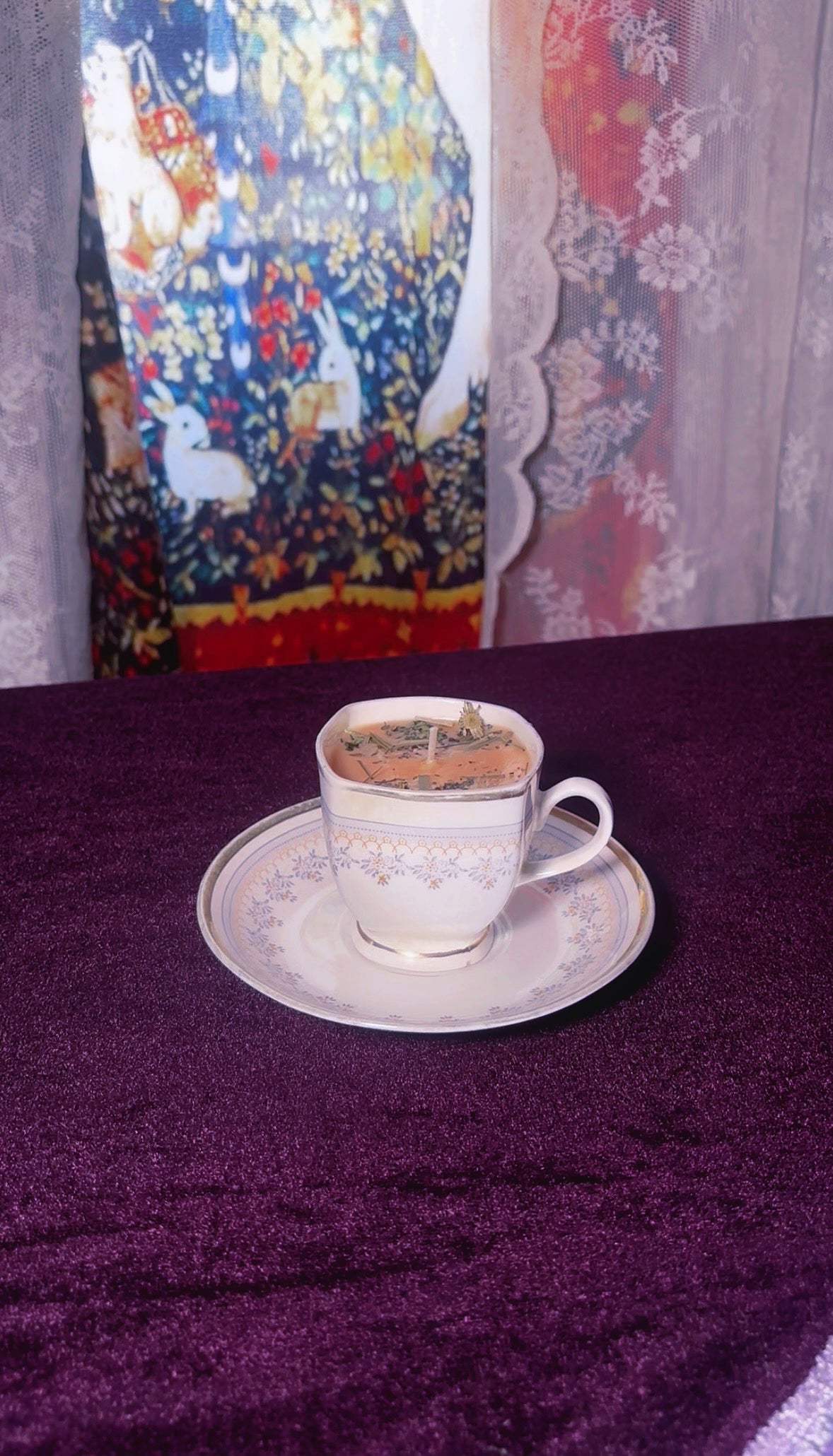 'Golden Aura' Spell Candle - Antique Tea Set