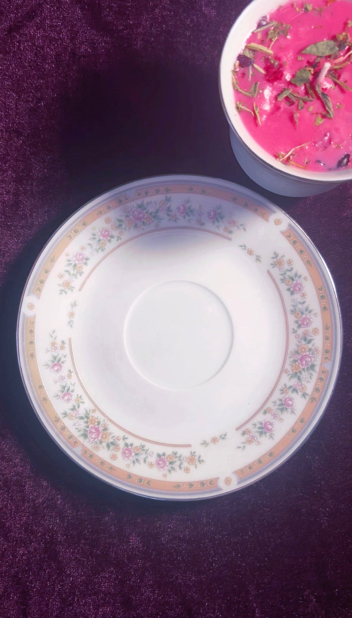 'Enchanted Beauty' Spell Candle - Antique Tea Cup Set