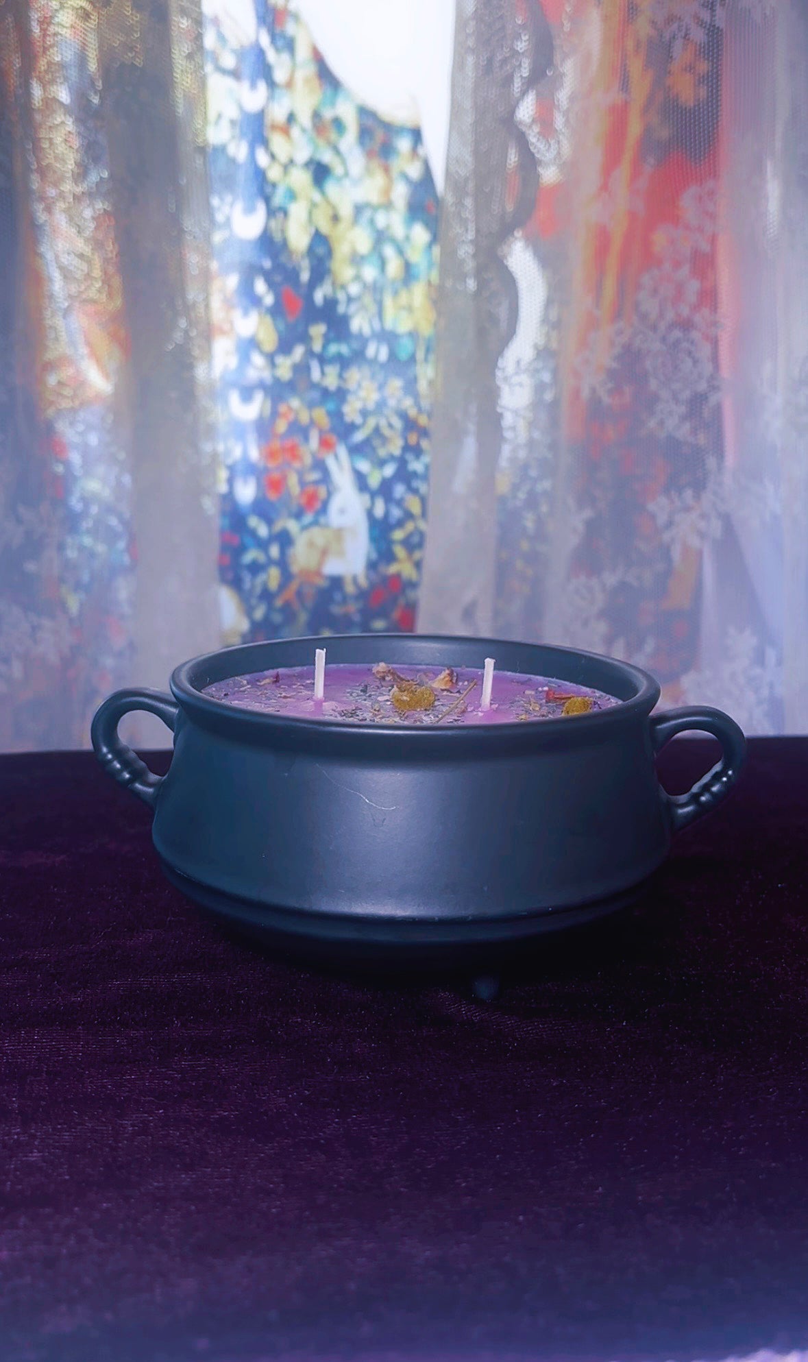 'The Mage's Cauldron' - Manifestation Spell Candle