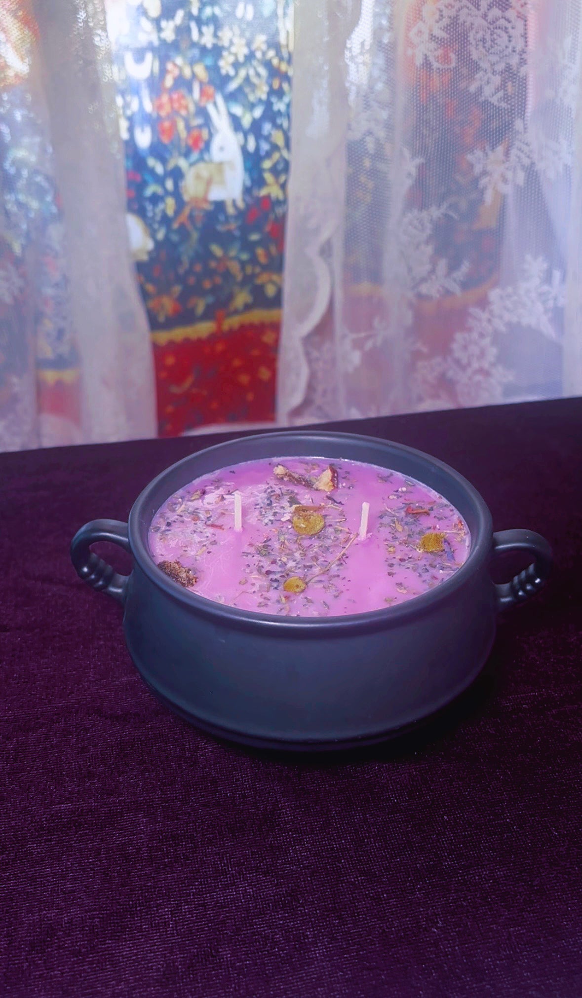 'The Mage's Cauldron' - Manifestation Spell Candle