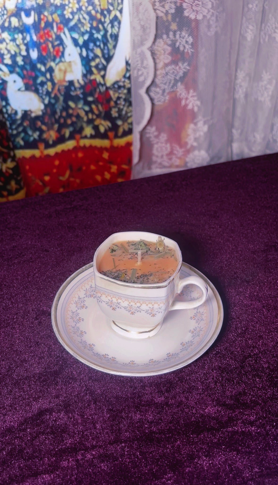 'Golden Aura' Spell Candle - Antique Tea Set