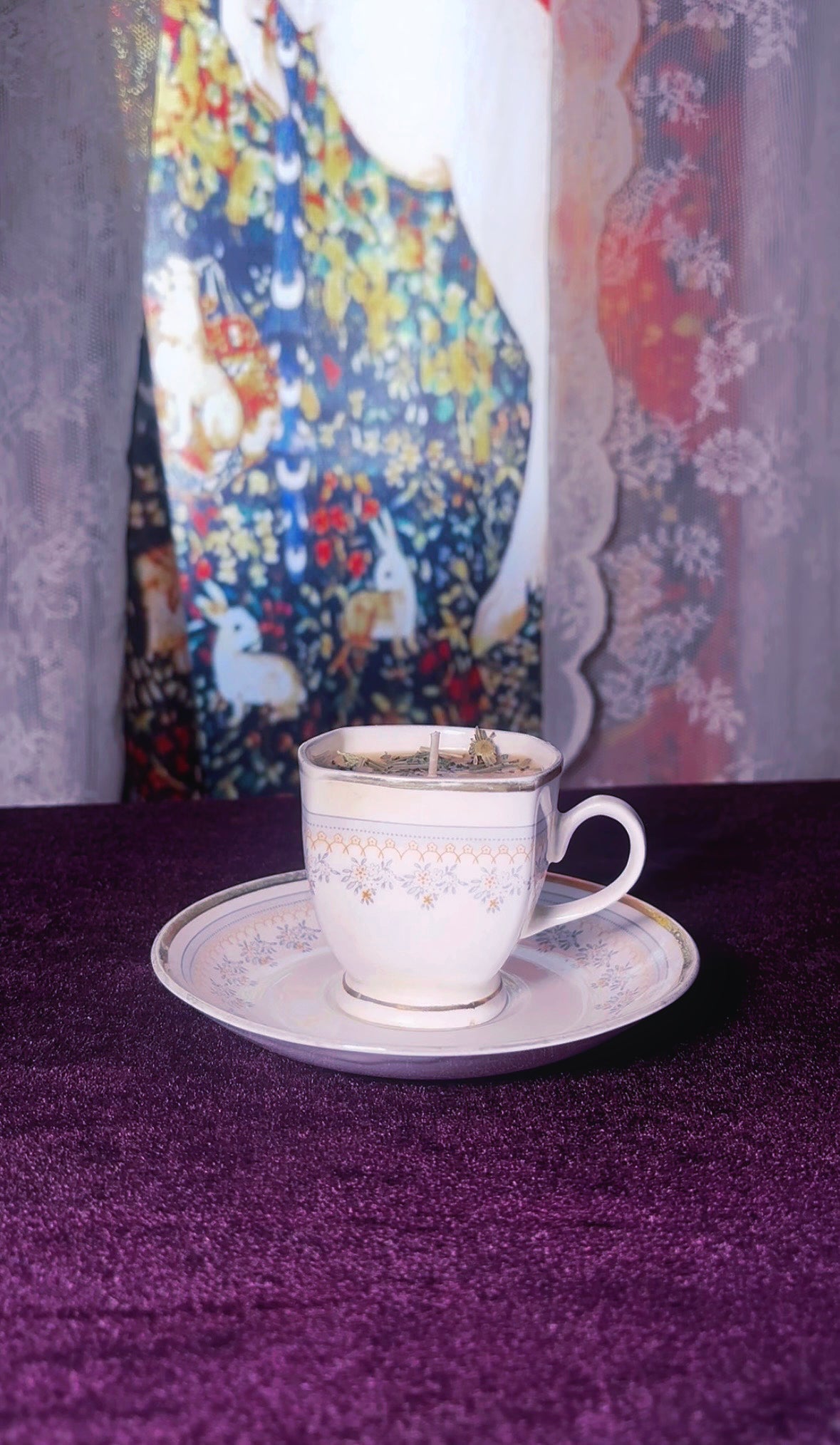 'Golden Aura' Spell Candle - Antique Tea Set